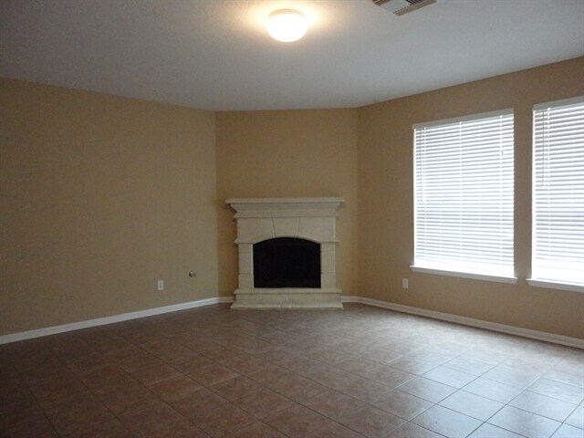 Building Photo - 11107 Lori Falls Ct