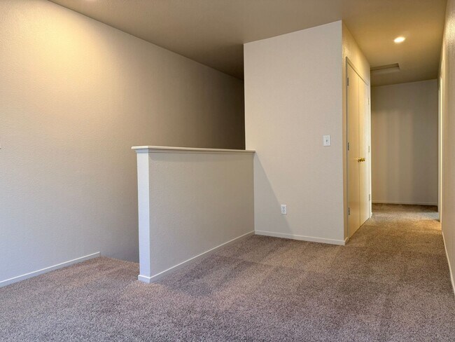 Building Photo - 1277 Sunrise Dr