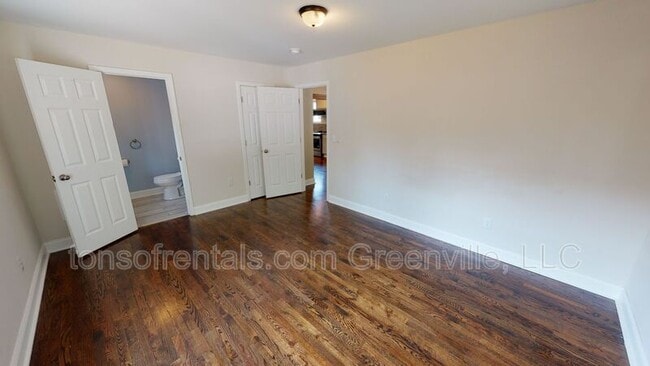 Building Photo - 217 Brockman Ave