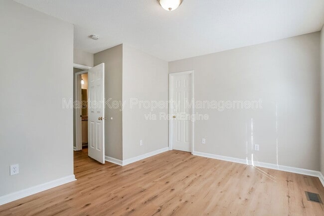 Building Photo - 5701 Woof Pl