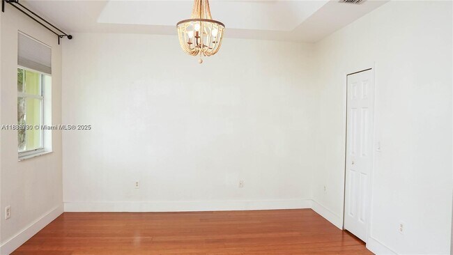 Building Photo - 1491 SE 25th Ter