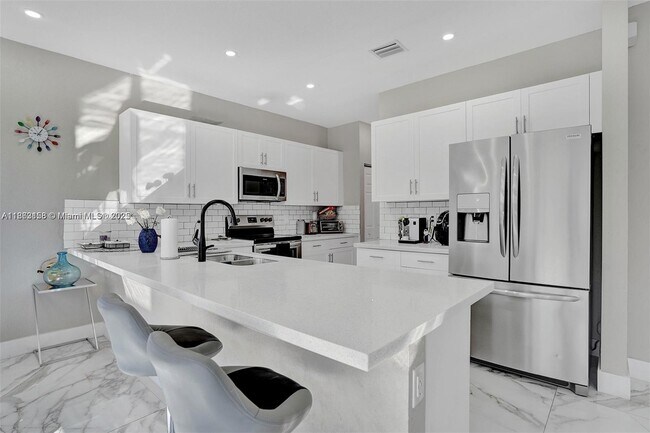 Building Photo - 268 NE 210th Way