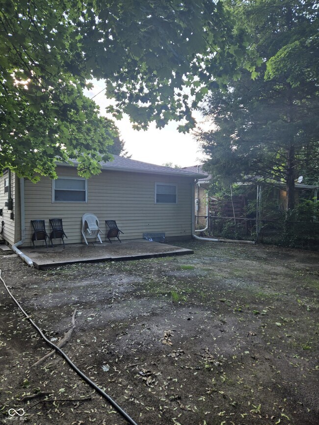 Building Photo - 3321 Hovey St