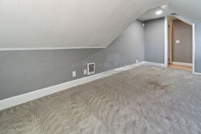 Building Photo - 2702 W Boone Ave