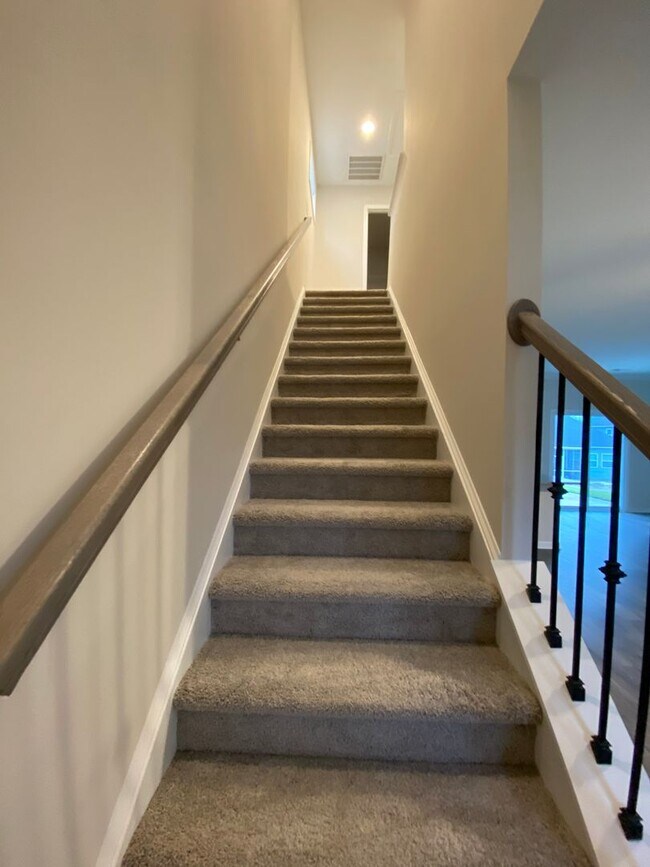 Building Photo - Brand New Beautiful 3 Bedroom 2.5 Bathroom
