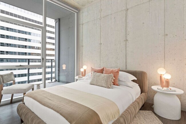 Building Photo - 60 E Randolph St