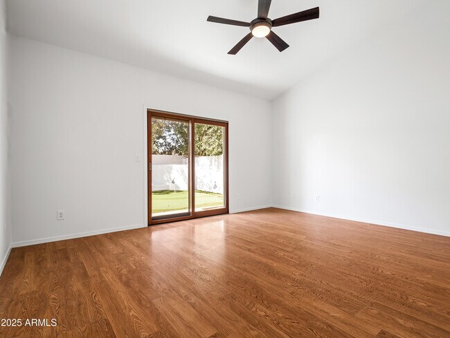Building Photo - 1110 N Gull Haven Ct