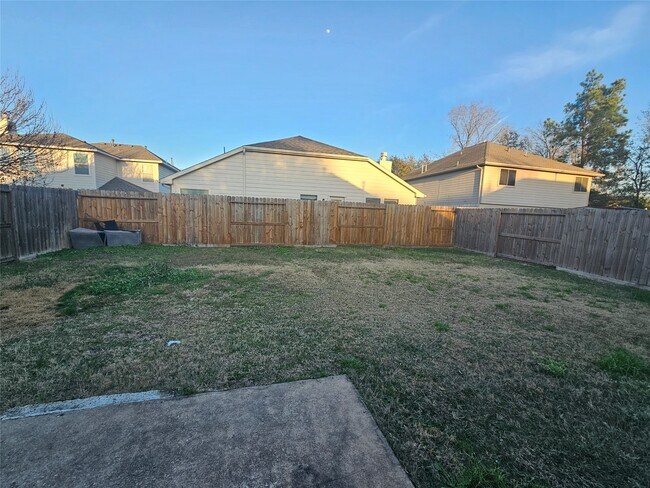 Building Photo - 23506 Hidden Maple Dr