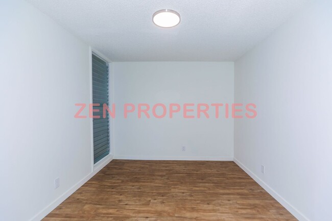 Building Photo - a 2 bedroom, 1.5 bath condo for rent at Ka...