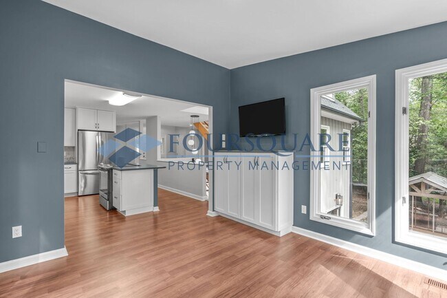 Building Photo - Single Family | One-acre lot in Powell Far...