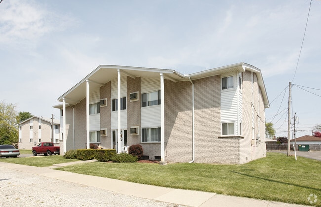 Primary Photo - Harrison Street Apartments
