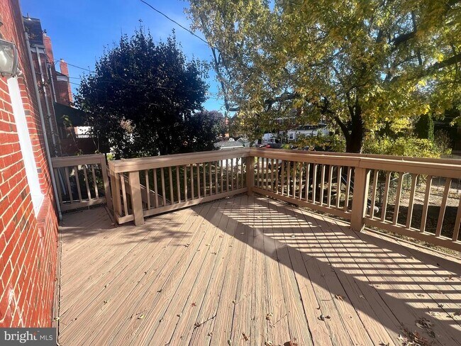 Building Photo - 1541 Doxbury Rd