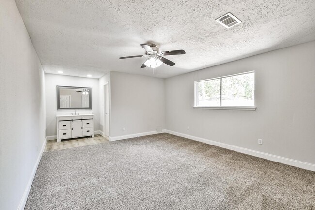 Building Photo - 23203 Pennsgrove Rd