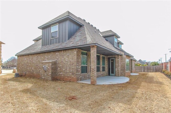Building Photo - 4001 Sam Gordon Dr