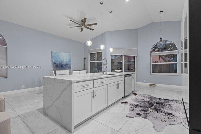 Building Photo - 6952 NW 27th Ct