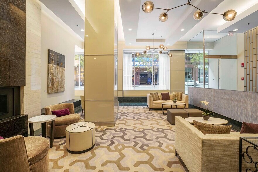 Building Photo - 1 Charles St S