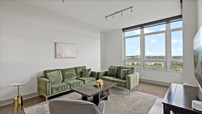 Building Photo - 1544 Spring Gate Dr.