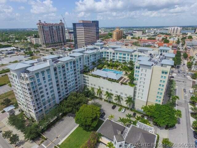 Building Photo - 480 Hibiscus St