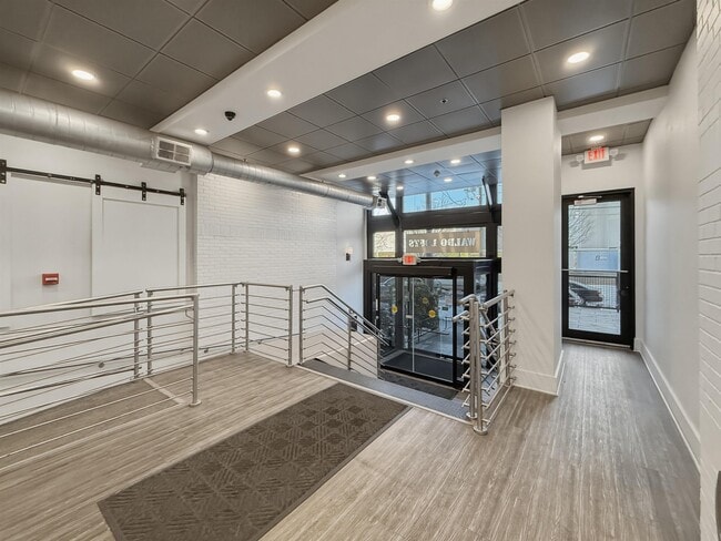 Building Photo - 159 2nd St