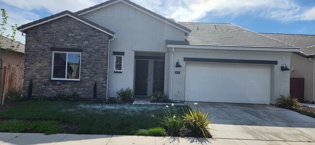 Building Photo - 2371 Bharvani Ave