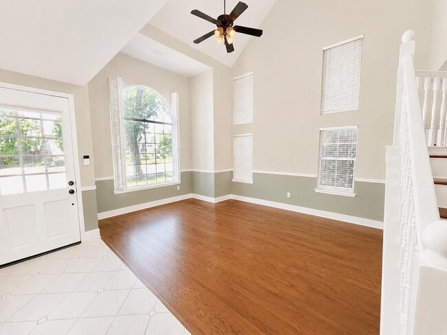 Building Photo - Beautiful Woodward Park 3/3 in Gated Community