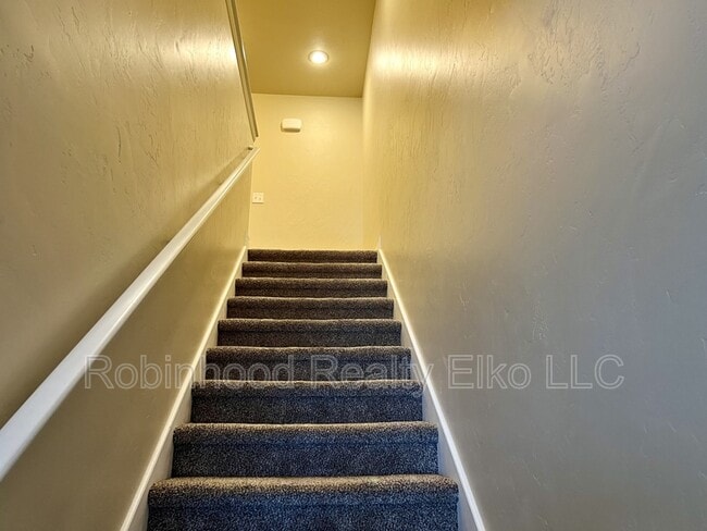 Building Photo - 3609 Autumn Colors Dr