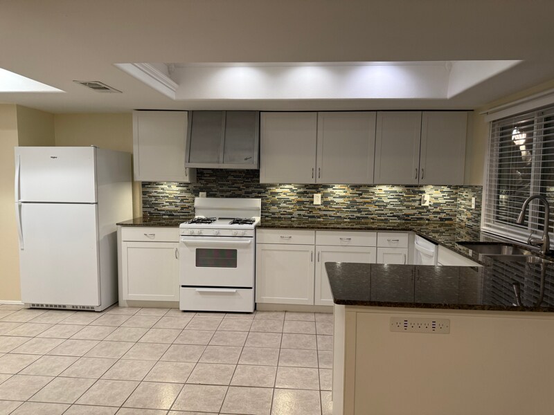 Building Photo - 4836 Brandenburg Ln