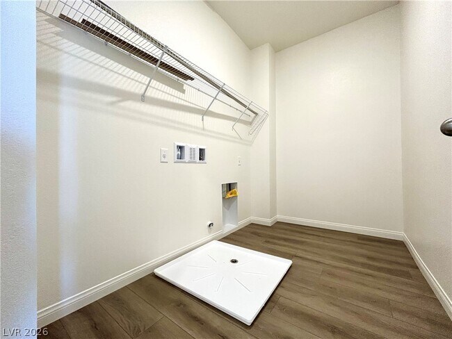 Building Photo - 12476 Kings Crk Pl