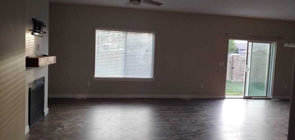 Building Photo - 12728 S Quail Lake Dr