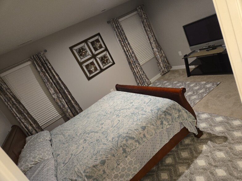 Building Photo - 6425 Brawley Ann Dr