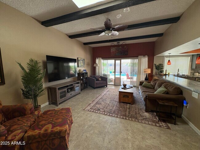 Building Photo - 16425 N Orchard Hills Dr