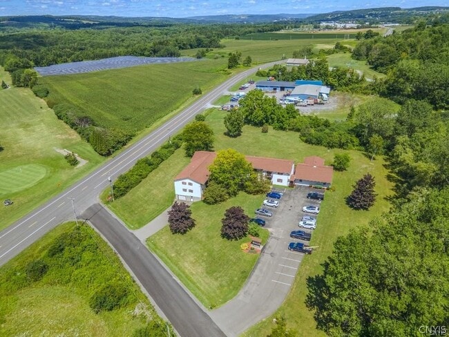 Building Photo - 2938 Douglas Rd