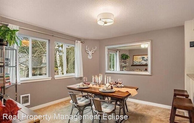 Building Photo - 12036 100th Ave NE