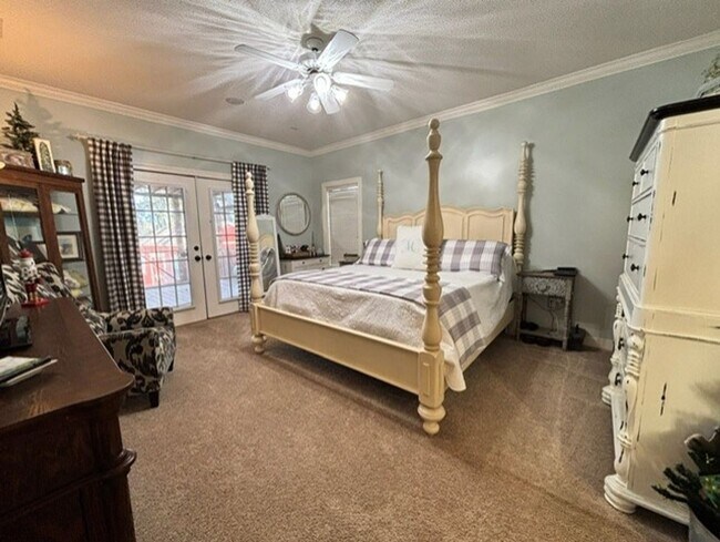 Building Photo - Beautiful home in Lake Park