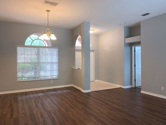 Building Photo - WEST MEADOWS - NEW TAMPA