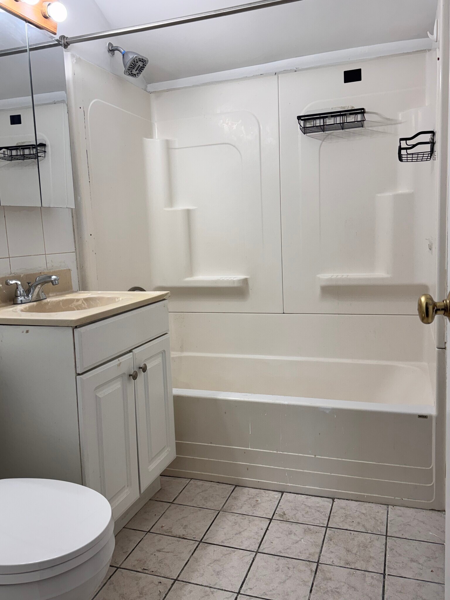 Bathroom - 567 Boulevard