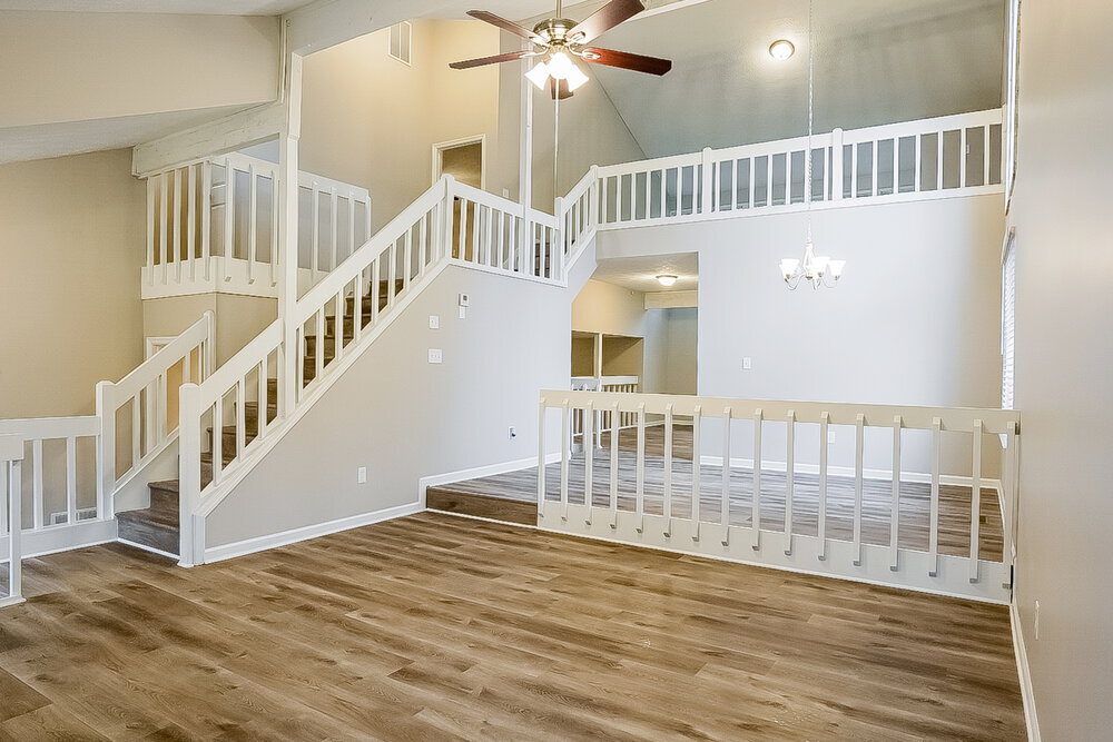 Building Photo - 6826 Creekwood Dr