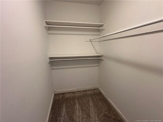 Building Photo - 304 Rangoon Ct