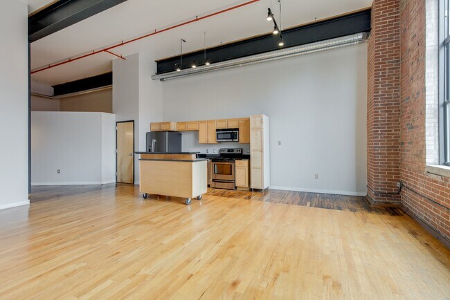 Building Photo - 1350 Rosa L Parks Blvd