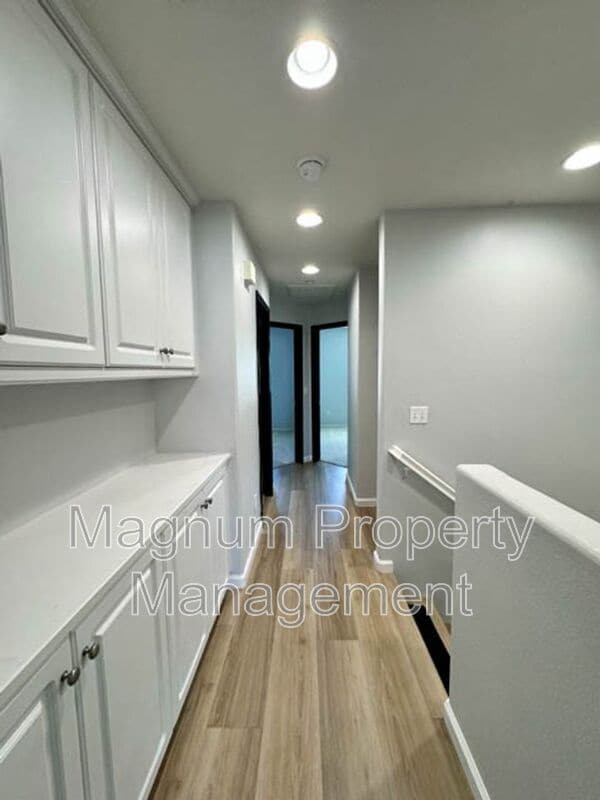 Building Photo - 33620 Willow Haven Ln