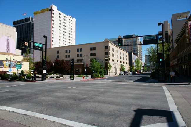 Building Photo - Riverboat Hotel Apartments
