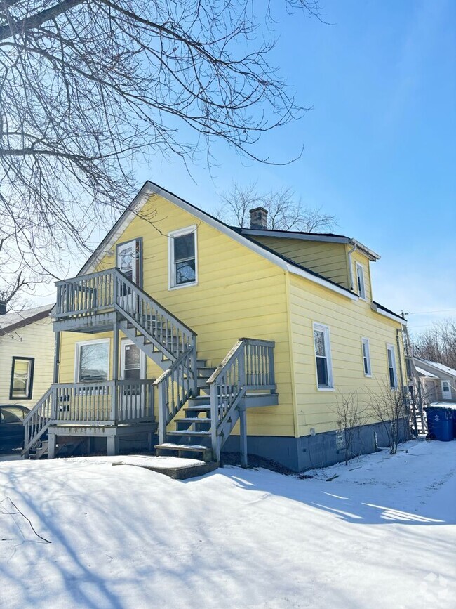 Building Photo - 3000 Morgan St