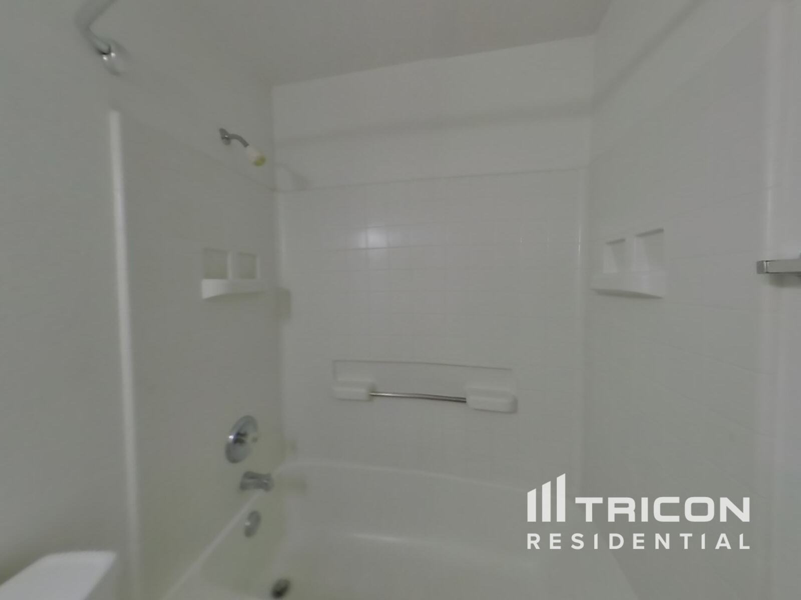 Building Photo - 228 Fall Creek Dr