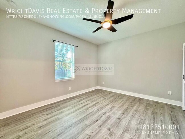 Building Photo - Stunning 3/2 duplex in Tampa!