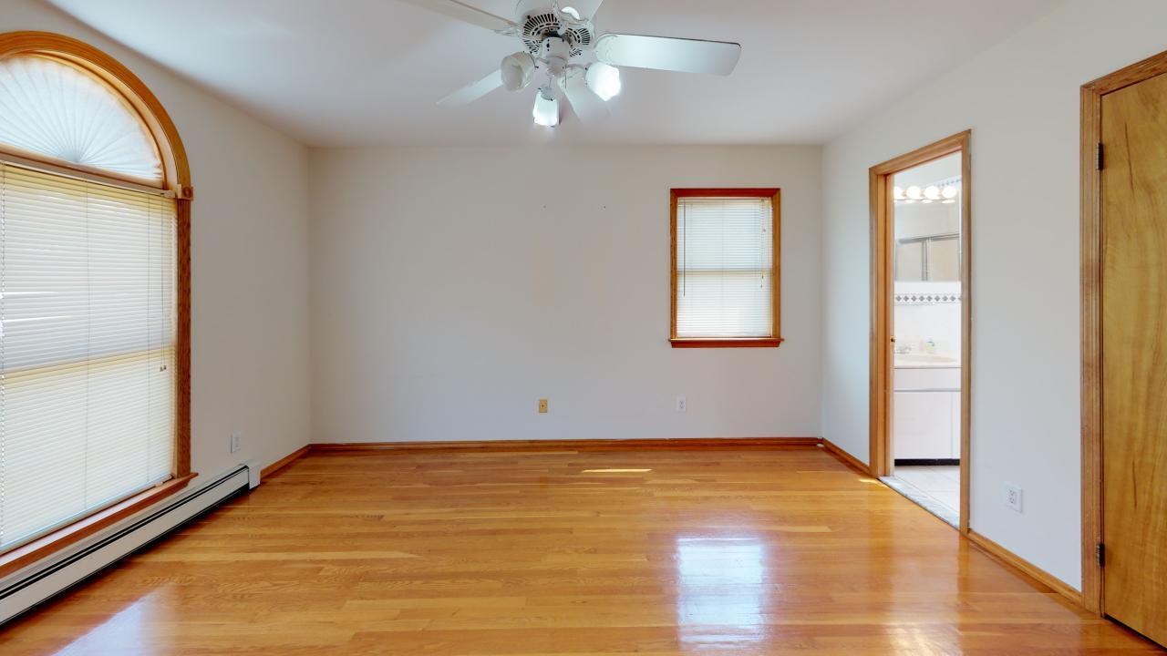 Building Photo - 60 Central Pky