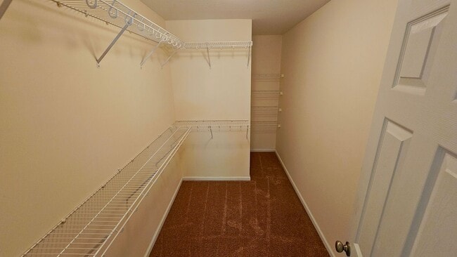 Building Photo - 3 BR 2 BA Liberty Hills