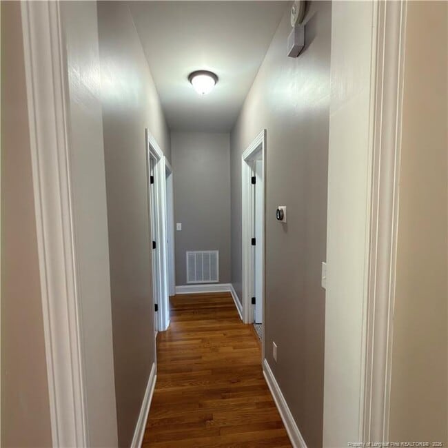 Building Photo - 3686 Linden Rd