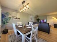 Building Photo - 7 Hudson Pl