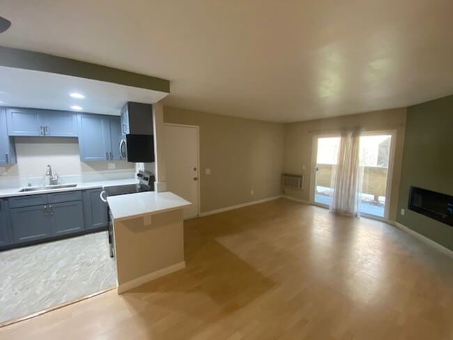 Building Photo - Cute 1 Bedroom Condo in the Heart of San Marcos Available Now!