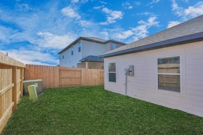 Building Photo - 7322 Coconut Bay Dr